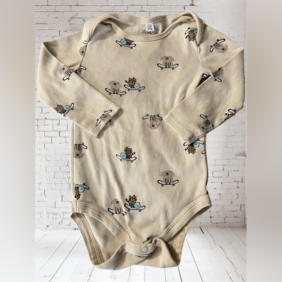 12 Month Boys Bundle - Picture 3 of 8